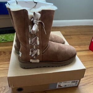 UGG Women's Pala classic Boots